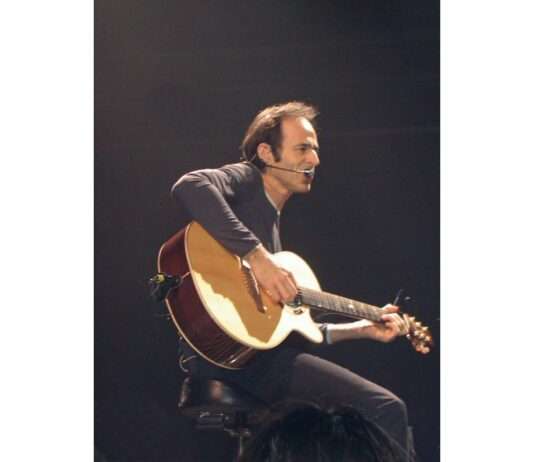 Ein Lied für die Nation: Wie Jean-Jacques Goldmans „On sera là“ zum emotionalen Höhepunkt des französischen Nationalfeiertags wurde Jean-Jacques_Goldman_Wikipedia