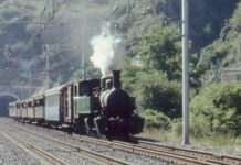 Mallet 403 – Dampflok-Legende erweckt Ardèche zu neuem Leben Le_Mastrou_quittant_Tournon