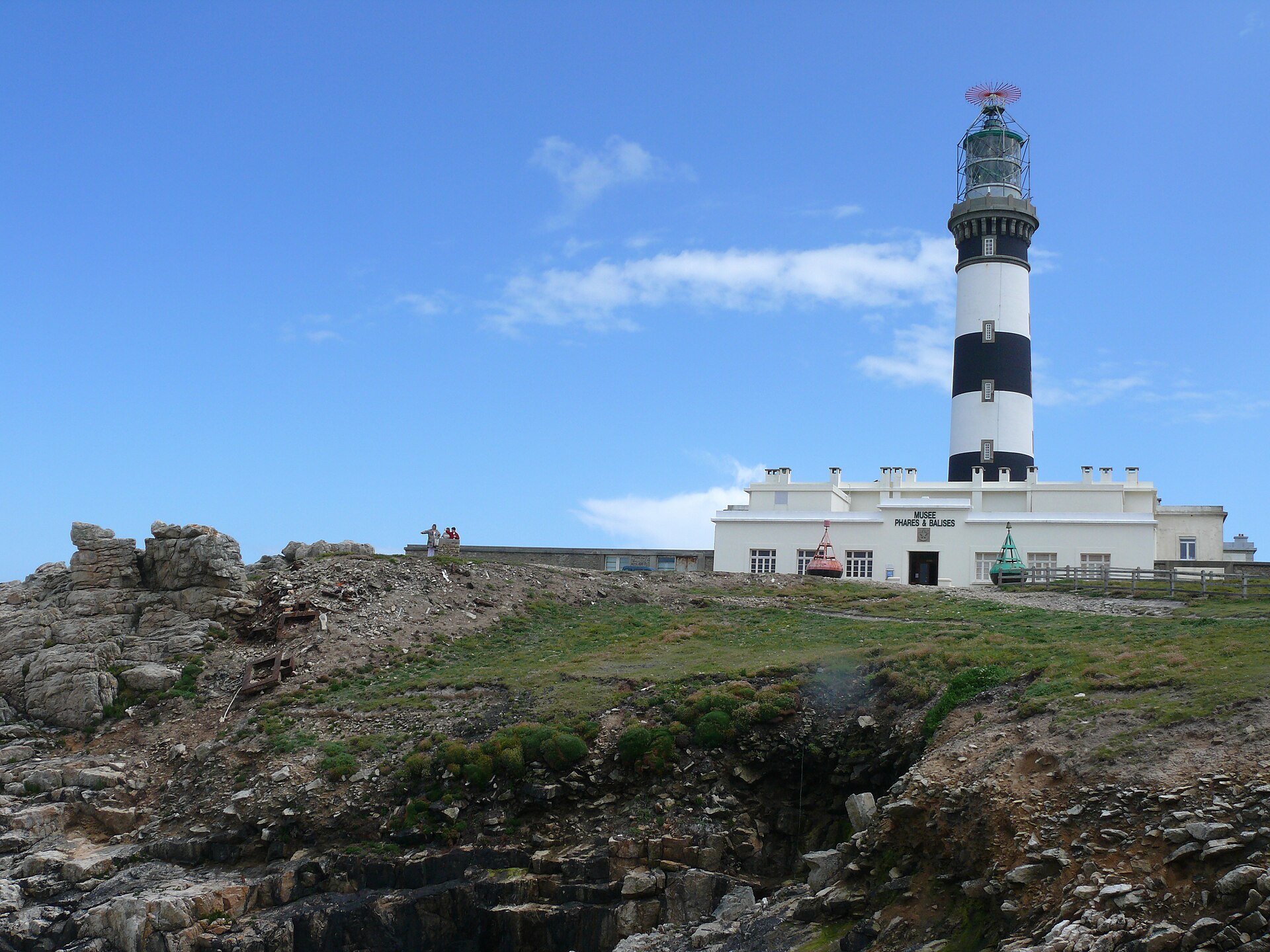 Wächter im Wind: Die Leuchttürme von Ouessant und ihre Geschichten