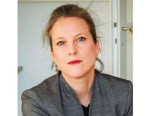 Wie Lucie Castets zur Hoffnungsträgerin der französischen Linken wurde Lucie_Castets_ScreenX