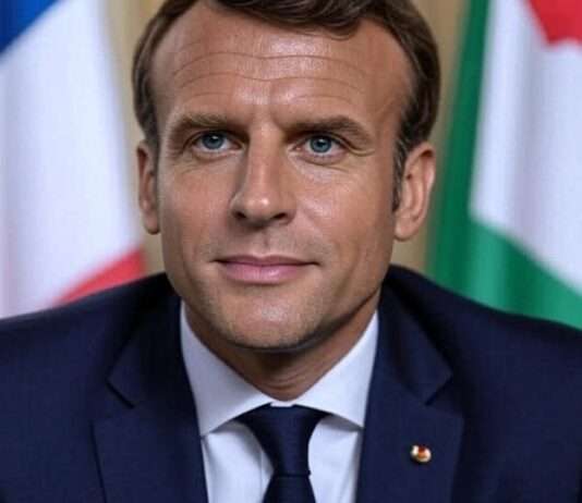 Druck von links: Frankreichs Präsident Macron im Visier wegen Gaza-Krise Macron_Palästina_Anerkennung_Illustration