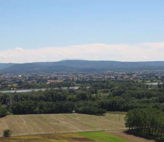 Montélimar stöhnt – und kämpft gegen die Hitze Montelimar_Wikipedia