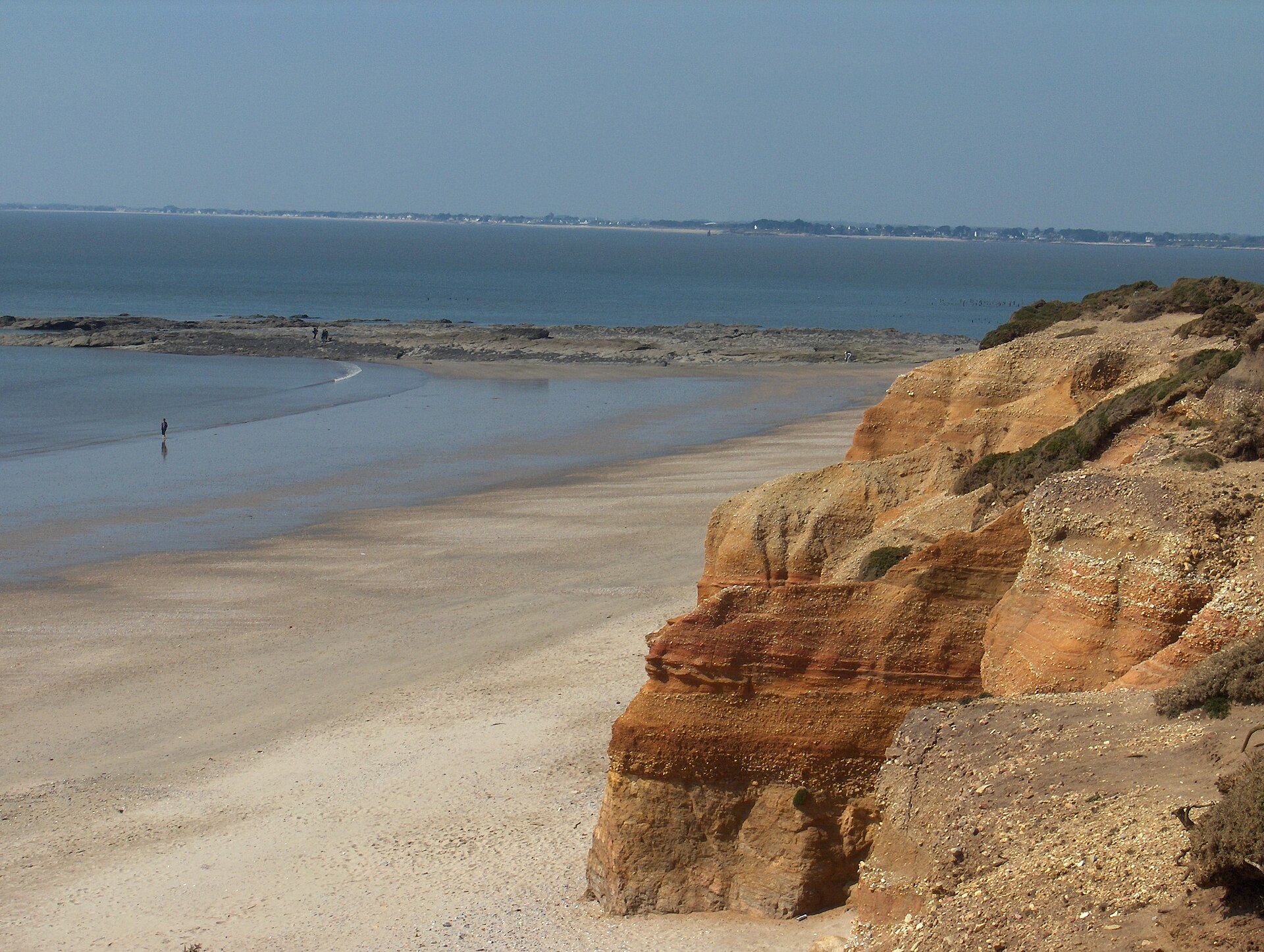 Wo das Gold nicht glänzt, sondern glüht: Die Plage de la Mine d'Or in Pénestin
