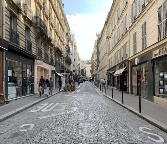 Ein Supermarkt, der die feinen Pariser Nerven trifft – Streit um einen Carrefour City im 6. Arrondissement Rue_Vavin_Paris_Wikipedia