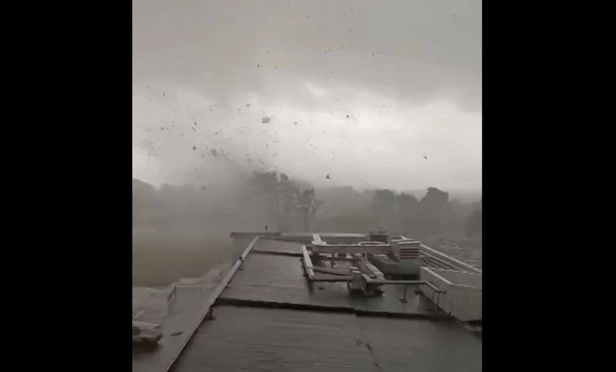 Tornado über der Loire – Als der Himmel über Tours tobte
