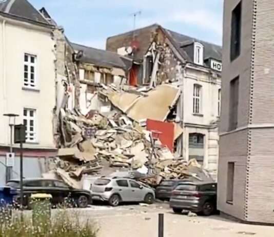 Drama ohne Verletzte – Gebäude-Einsturz mitten in Amiens Einsturz_Ibis_Amiens_ScreenX