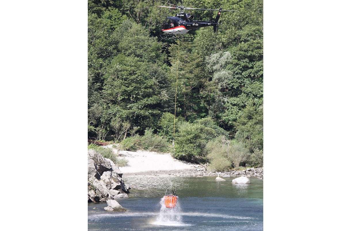 Flammen, Wasser: Crash eines Löschhubschraubers in der Bretagne