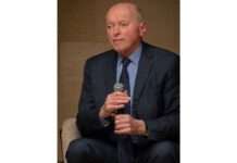 Frankreichs sprachpolitischer Eigensinn: Die Loi Toubon und der Kampf gegen die Dominanz der USA Jacques_Toubon_Wikipedia_2023