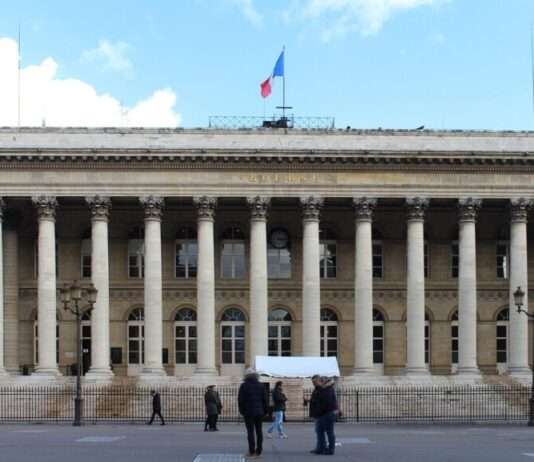 Politische Turbulenzen in Paris erschüttern die Finanzmärkte Börse_Palais_Brongniart_Paris_Wikipedia