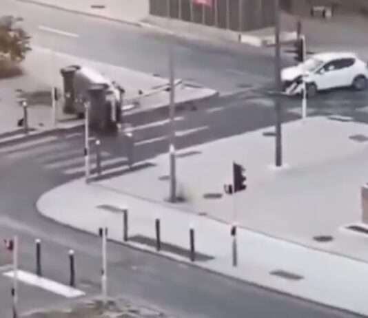 Schock in Marseille: Polizeieinsatz eskaliert – und offenbart eine tieferliegende Krise Unfall_Attacke_Polizei_Marseille_ScreenX