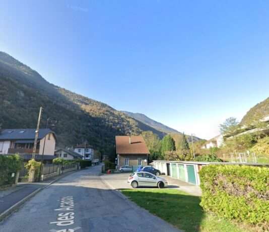 La Léchère – Evakuierung wegen drohendem Bergsturz Champ-du-Comte_ScreenGoogle