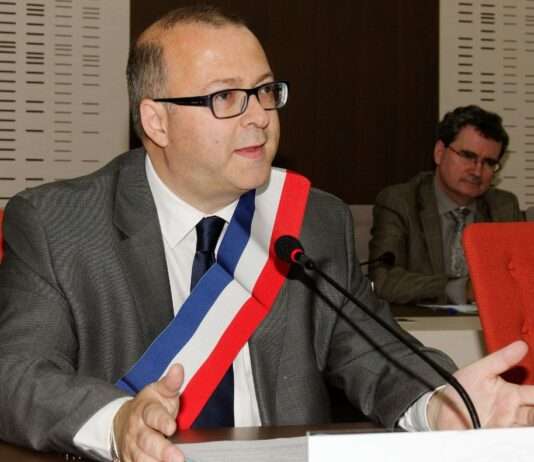 „Ich werde deinen Kopf nehmen und als Pflasterstein benutzen“ – Wenn die Erinnerung zur Zielscheibe wird Damien_Meslot_Wikipedia