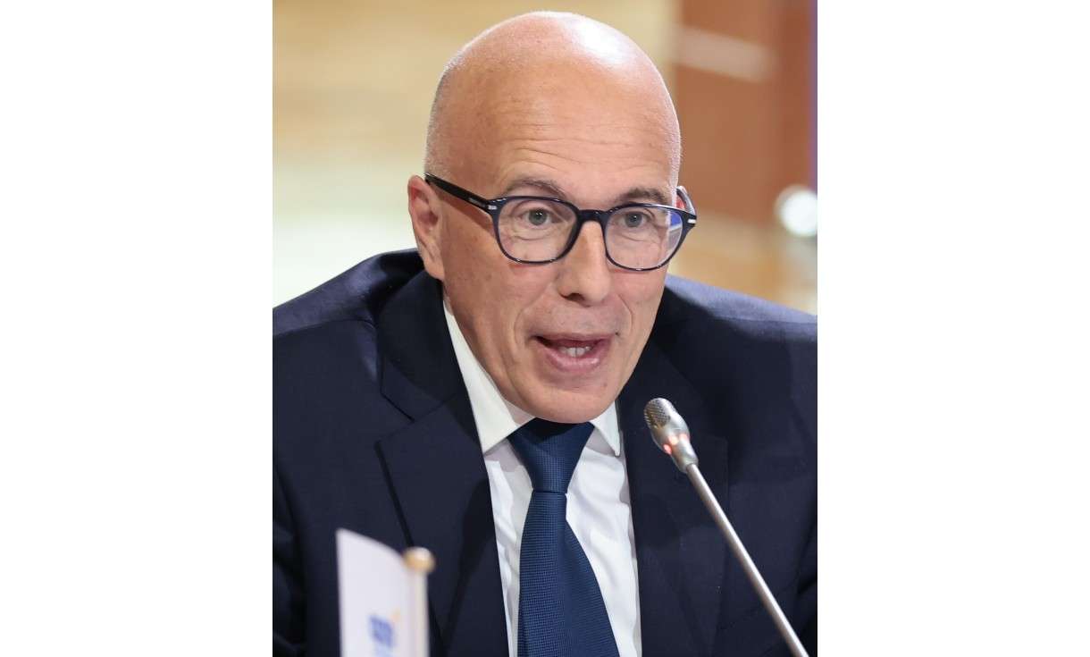 Éric Ciotti und sein Gegenhaushalt: 120 Milliarden Euro Sparziel zwischen politischer Vision und ökonomischer Realität