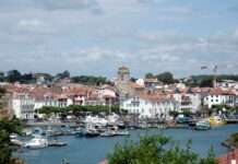 Saint-Jean-de-Luz – Zwischen Meeresrauschen und Bergflüstern France_Aquitaine_Pyrenees_Atlantiques_Saint-Jean-de-Luz_Wikipedia
