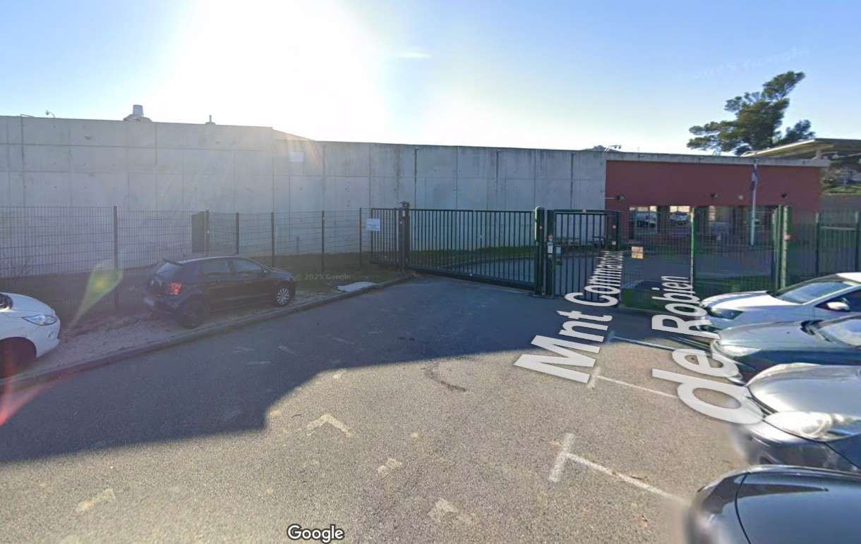 „Unerträgliche Zustände hinter Gittern“ – Jugendgefängnis in Marseille unter schwerem Beschuss