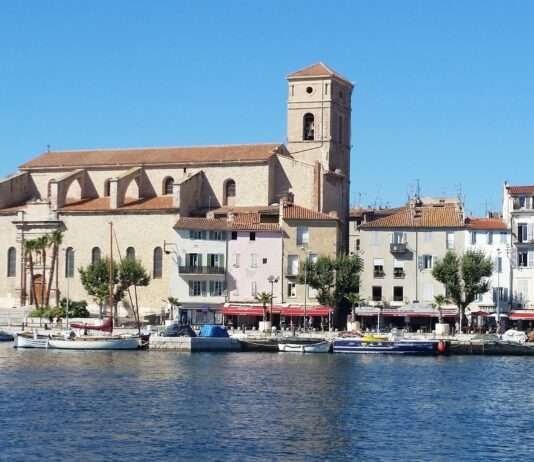 Zwei Seelen in einer Straße: Kulinarischer Spagat in La Ciotat La_Ciotat_Wikipedia