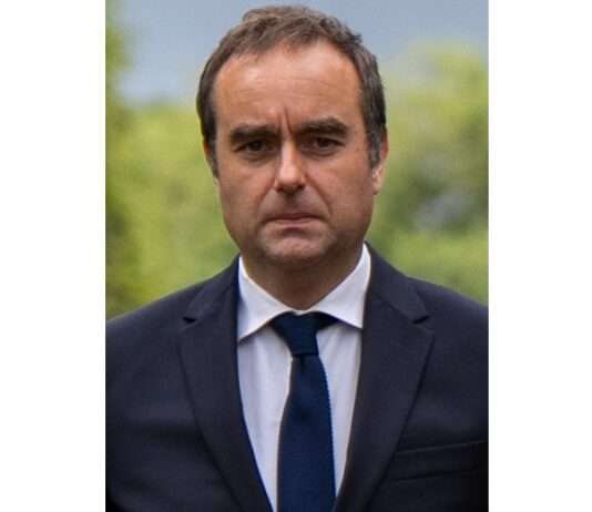 Sébastien Lecornu: Der „gute Soldat“ der Macronie an der Spitze von Frankreichs neuer Regierung Lecornu_2025_Wikipedia