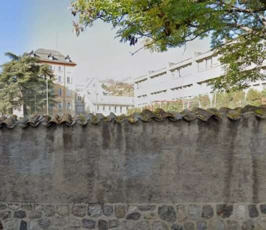 Ein Lehrer, viele Jahre, viel Schweigen: Die Missbrauchsaffäre von Gap Lycee_Saint-Joseph_Gap