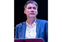 Auf der Suche nach der Mehrheit: Frankreichs Sozialisten signalisieren Macron Gesprächsbereitschaft Olivier_Faure_Wikipedia