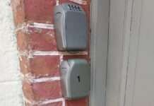 Cannes geht gegen illegale Schlüsselboxen vor – zwischen Tourismus, Ordnung und Alltag Schlüsselboxen_Wikipedia