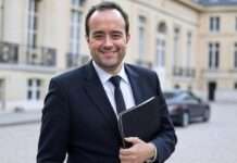 Politisches Kalkül statt Reformwille: Warum die Märkte Lecornu dennoch belohnen Sebastian_Lecornu_Lächeln_positiv_Illustration