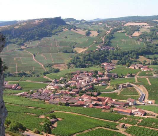 Zwischen Felsen, Wein und Handwerk – Burgunds lebendige Kultur im Mâconnais Vergisson