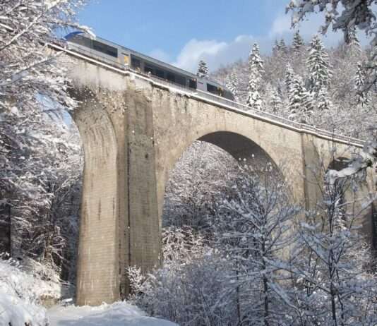 Die Schwalben-Linie im Jura – ein Eisenbahn-Juwel zwischen Himmel und Abgrund Viaduc_Saillard