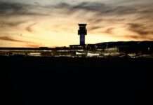 Beinahe-Katastrophe in Nizza: 2 Airbus-Maschinen schrammten um Haaresbreite aneinander vorbei Flughafen