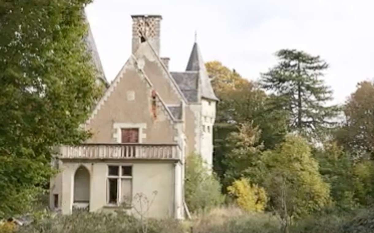 Ein Schloss, ein Skandal – und zwei Familien im Belagerungszustand