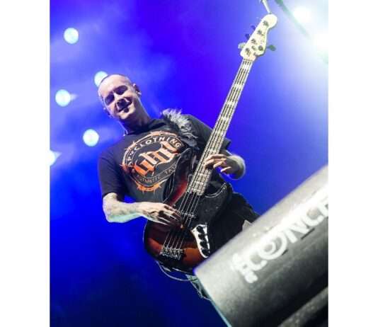 Plötzlicher Abschied einer Bass‑Legende: Sam Rivers ist tot (1977–2025) Limp_Bizkit_Sam_Rivers_2019_Wikipedia