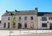 Fünf Jahre Gefangenschaft in der Nähe von Nantes – das grausame Geheimnis eines unscheinbaren Hauses Mairie_de_Saint-Molf