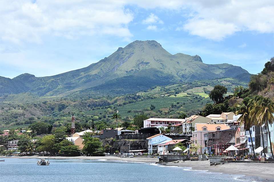 Die Montagne Pelée erwacht – bebt die große Dame von Martinique bald wieder?