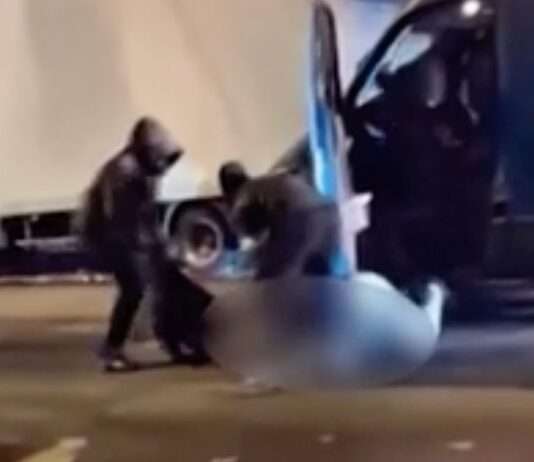 Falsche Polizisten, echte Gefahr: Entführungsversuch in Le Bourget schockiert Vorort von Paris Entführungsversuch_falsche-Polizistem_Saint-Denis_ScreenX