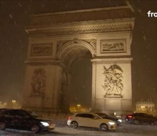 Paris im Schneefieber: Ein Wintermärchen auf Zeit Schnee_Paris_ScreenFranceTV