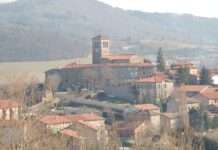 Ein Dorf im Schock: Vierjährige tot aufgefunden – Mutter unter Verdacht Montrottier_Wikipedia