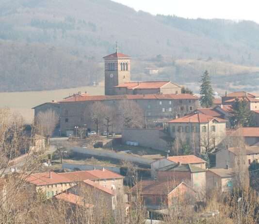 Ein Dorf im Schock: Vierjährige tot aufgefunden – Mutter unter Verdacht Montrottier_Wikipedia