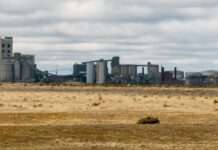 Terrorfinanzierung im Namen der Zementproduktion: Der Lafarge-Prozess in Paris Zementfabrik_Oleh-Holodyshyn_unsplash