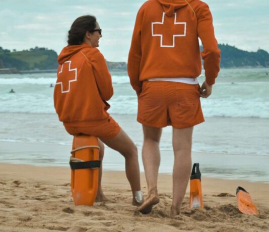 Rettungsschwimmer im Dauerbetrieb – Wie das Departement Landes seine Strände das ganze Jahr über sichert Rettungsschwimmer_Strand