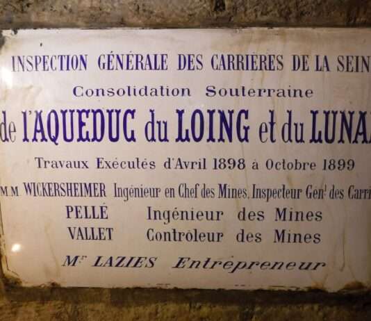 Unter der Erde fließt Paris – eine Reise in den Bauch des Aquädukts von Loing Charles_Wickersheimer.Aqueduc_du_Loing_et_du_Lunain._Plaque_émaillé