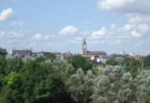 Lens, ein unerwartetes Versprechen – warum eine nordfranzösische Stadt plötzlich die große weite Welt anzieht Lens_Wikipedia