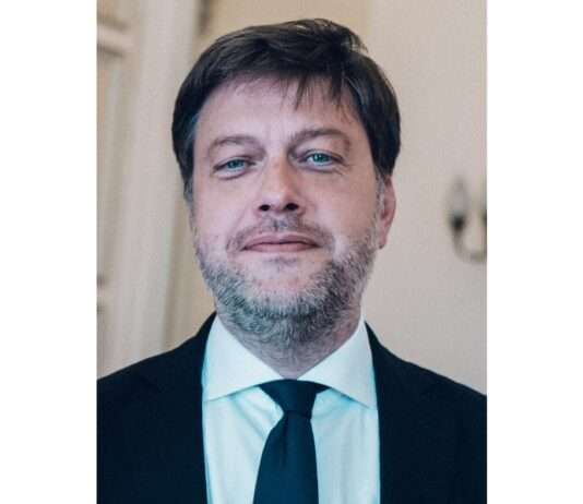 „Man will mir Kugeln in den Kopf jagen“ – Marseilles Bürgermeister zwischen Drohungen, Drogennetzwerken und Staatsversagen Benoît_Payan_2025_(Wikipedia)