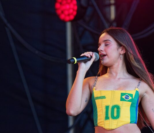 „Ich habe einen Song mit Neymar gemacht“ – Bianca Costa, ein Satz und das große Missverständnis Bianca_Costa_Wikipedia