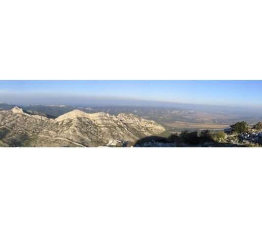 Provence hautnah – Im Herzen der Alpilles: Zwischen Natur, Genuss und Gemeinschaft Panorama_Alpilles_Wikipedia