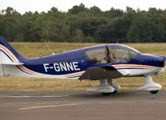 Le Havre: Absturz am Rand der Startbahn – Pilot vermisst Robin_DR400_Wikipedia