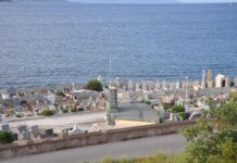 Zwischen Meer und Erinnerung – warum der Friedhof von Saint-Tropez kein Wallfahrtsort sein will und vielleicht doch einer wird Saint-Tropez_-_Cimetière_marin