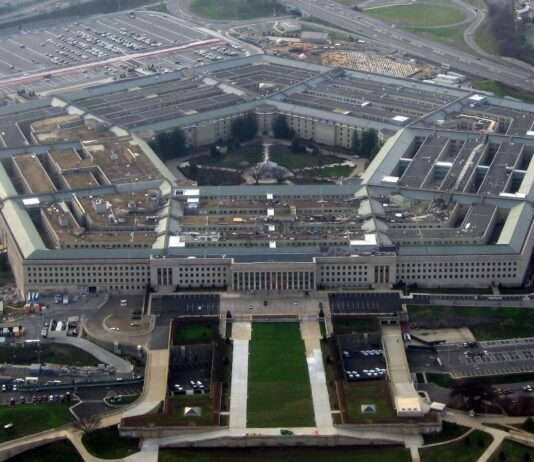 Das Pentagon setzt auf Influencer statt auf Journalisten – ein Wendepunkt für die Pressefreiheit in den USA The_Pentagon_Wikipedia