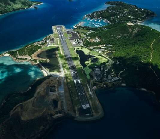 Air Antilles am Boden – wie ein Verwaltungsakt die französischen Inseln ins Wanken bringt Flughafen_Karibik