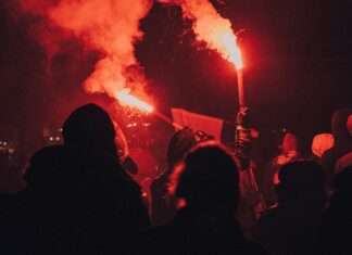 Neonazis im Stadion, Gewalt auf dem Parkplatz – der Angriff von Reims und seine dunklen Hintergründe Hooligans