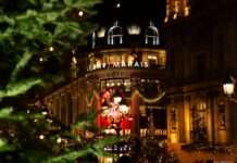 Wenn Frankreich im Dezember zu leuchten beginnt Paris-Weihnachten