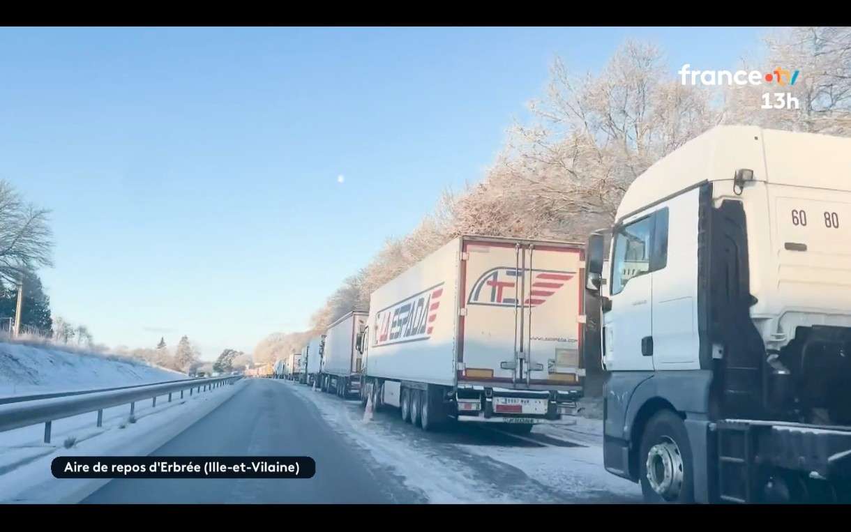 Eine Nacht aus Eis und Geduld – 450 Lastwagenfahrer im Schnee der Bretagne gestrandet